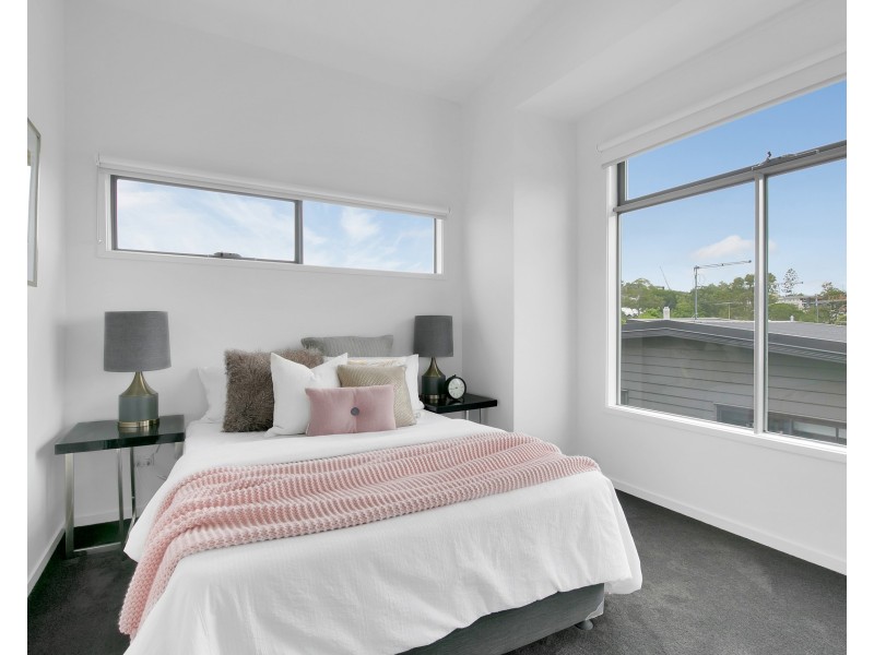 25 Bellevue Parade, Taringa QLD 4068