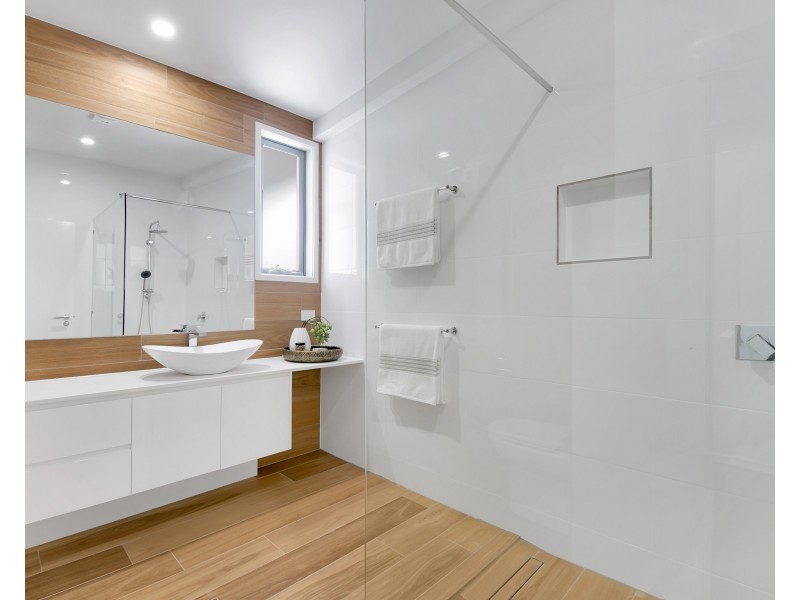 25 Bellevue Parade, Taringa QLD 4068