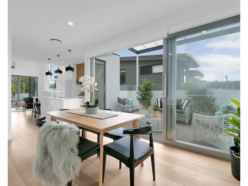 25 Bellevue Parade, Taringa QLD 4068