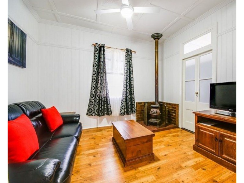 85 Moggill Road, Taringa QLD 4068