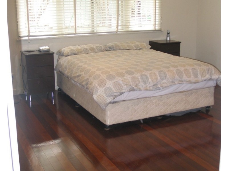 29 Yates Avenue, Ashgrove QLD 4060