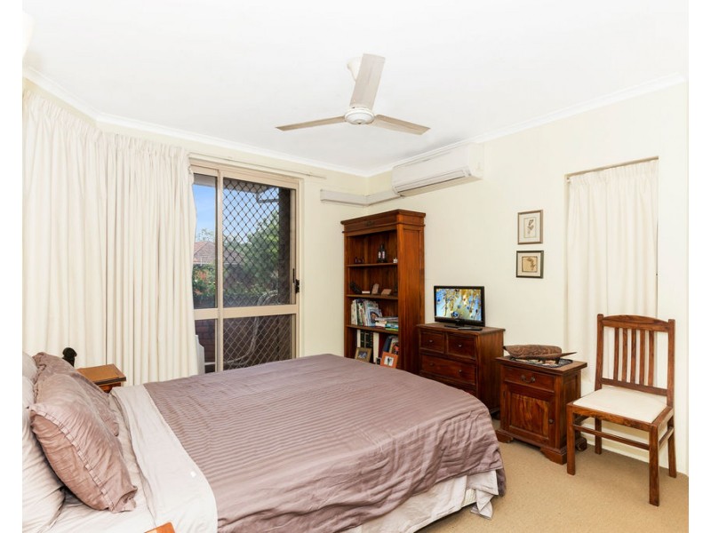 3/8 Carr Street, St Lucia QLD 4067