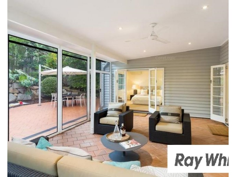 30 Camira Street, St Lucia QLD 4067