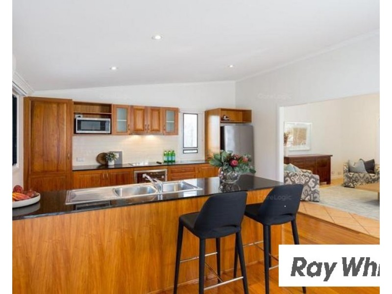 30 Camira Street, St Lucia QLD 4067