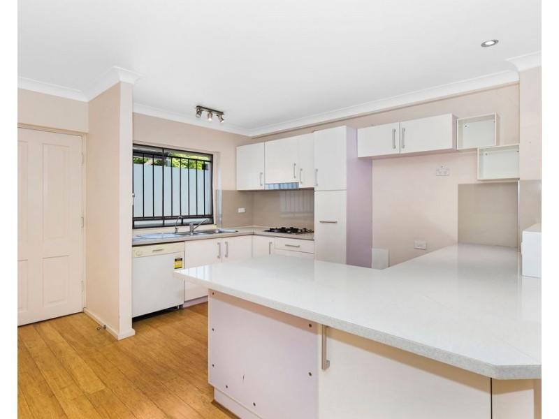 2/136 Miskin Street, Toowong QLD 4066