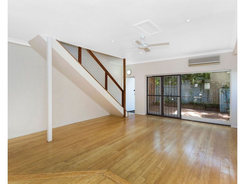 2/136 Miskin Street, Toowong QLD 4066