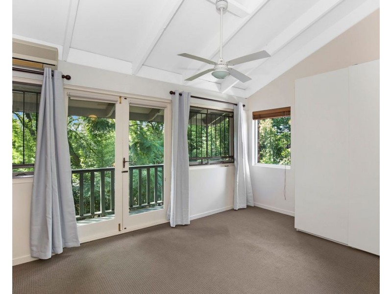 2/136 Miskin Street, Toowong QLD 4066