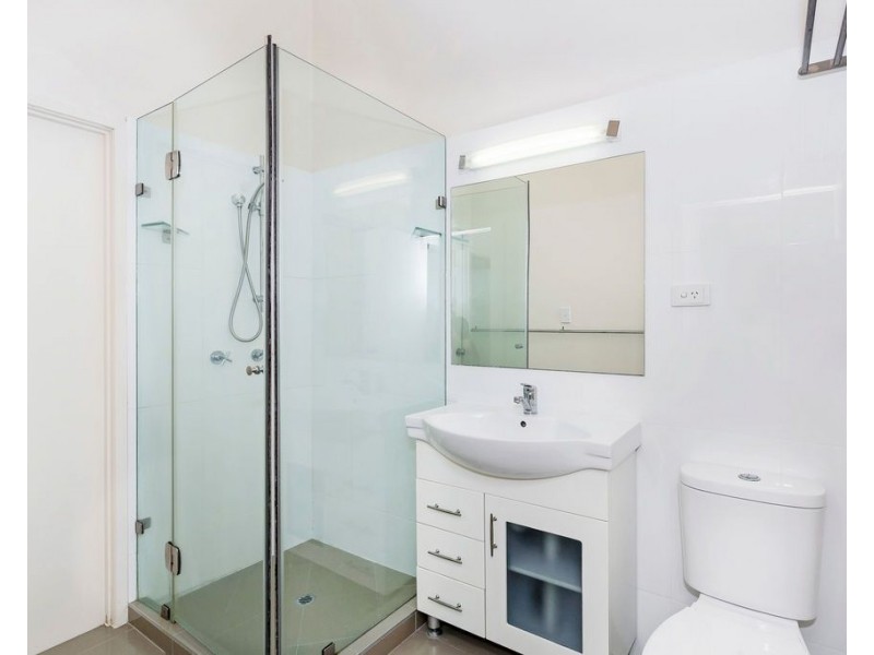 2/136 Miskin Street, Toowong QLD 4066