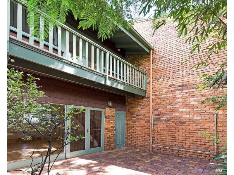 2/136 Miskin Street, Toowong QLD 4066
