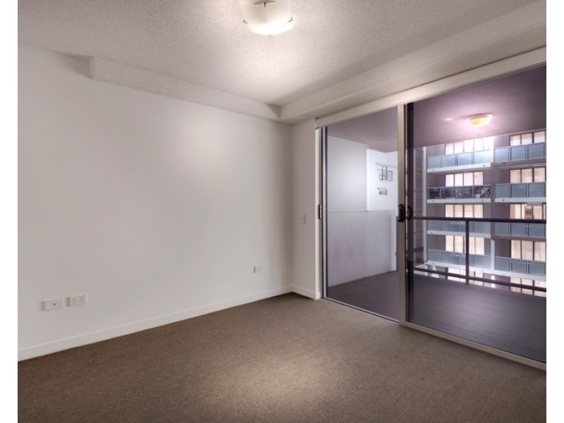 513/8 Cordelia Street, South Brisbane QLD 4101