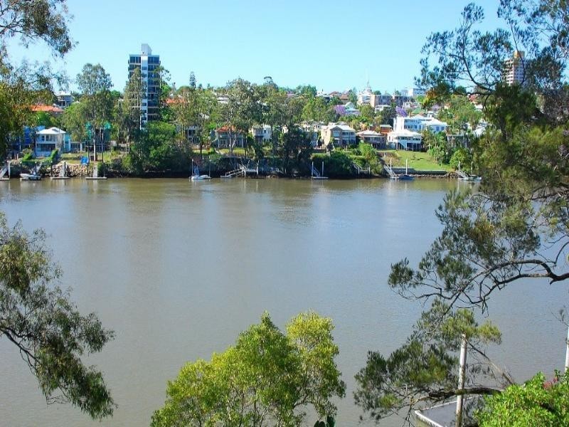 8/146 Macquarie Street, St Lucia QLD 4067