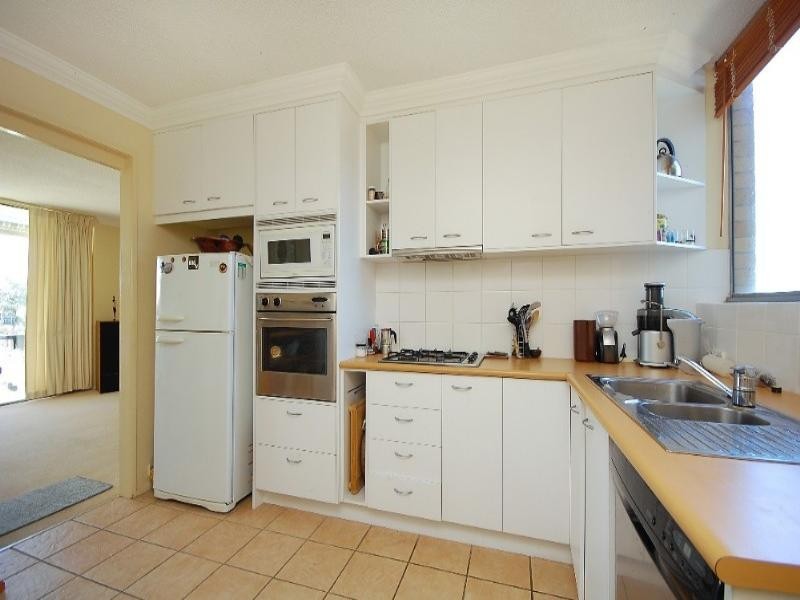 8/146 Macquarie Street, St Lucia QLD 4067