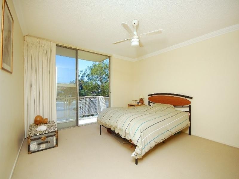 8/146 Macquarie Street, St Lucia QLD 4067
