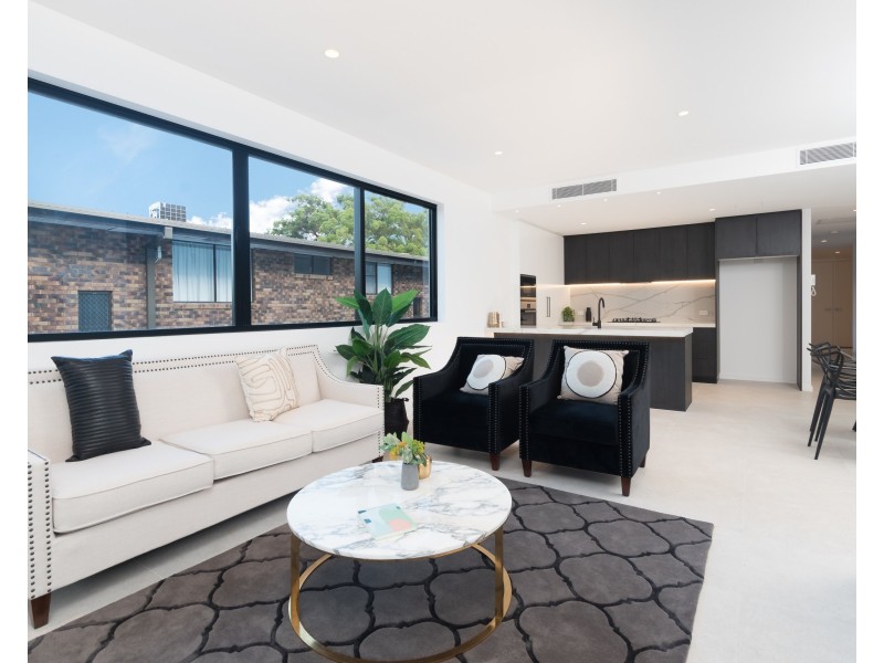 110 Carmody Road, St Lucia QLD 4067