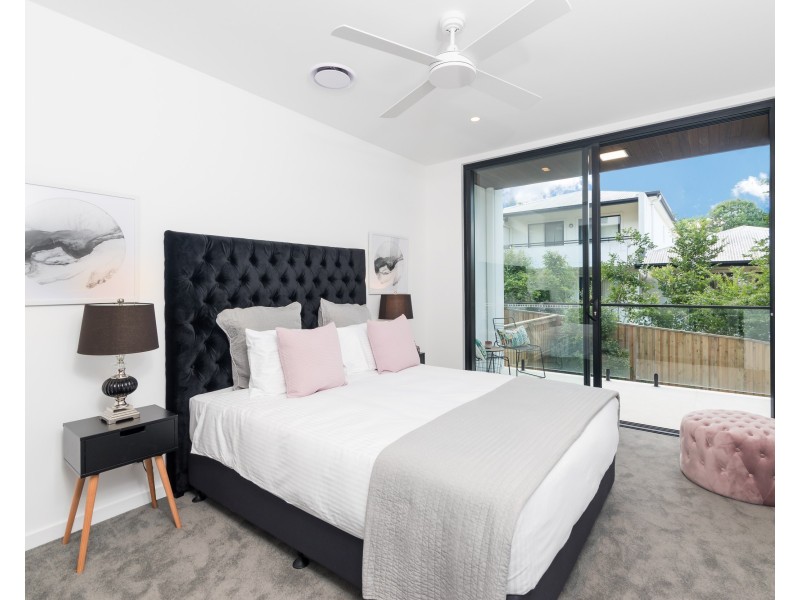 110 Carmody Road, St Lucia QLD 4067