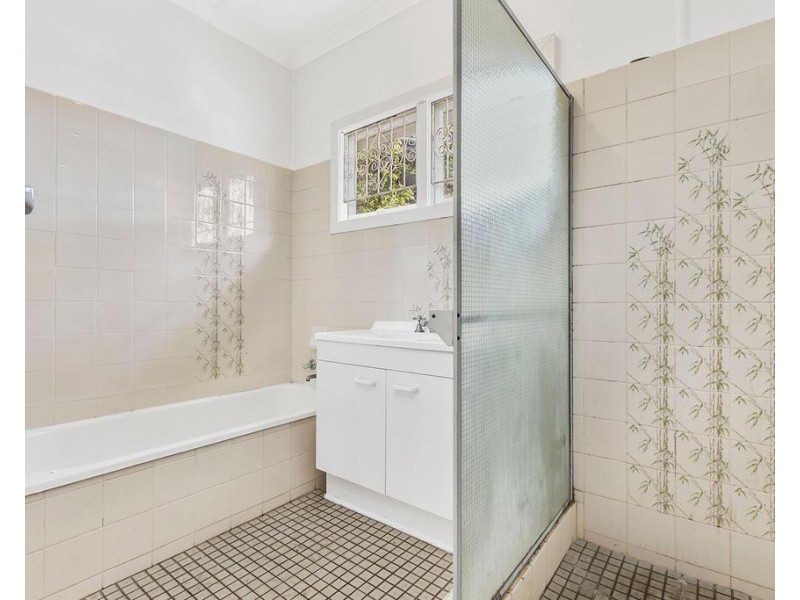 319 Carmody Road, St Lucia QLD 4067