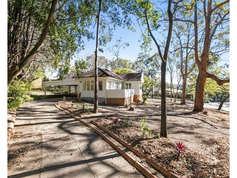 319 Carmody Road, St Lucia QLD 4067