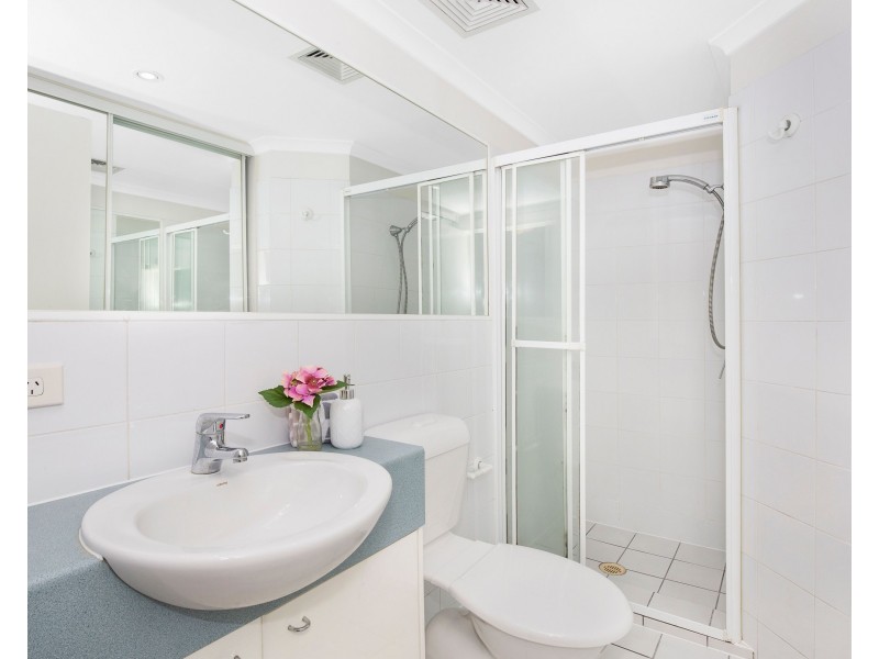 1/16 Patrick Lane, Toowong QLD 4066