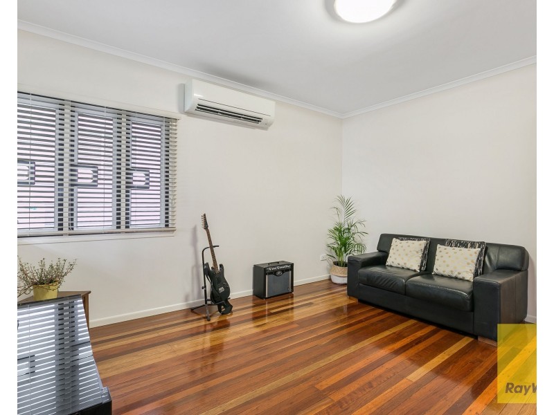 16 Coleman Street, Graceville QLD 4075