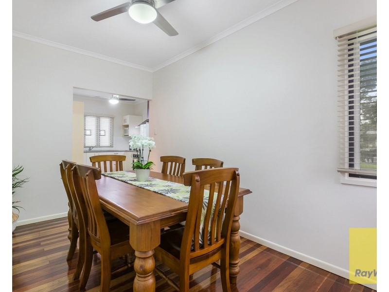 16 Coleman Street, Graceville QLD 4075