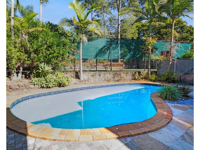 36 Ngeringa Crescent, Chapel Hill QLD 4069