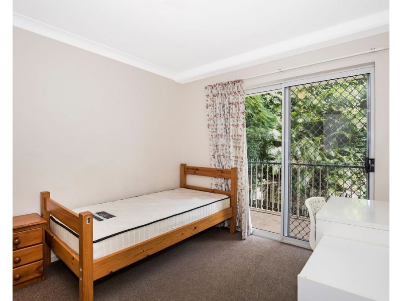 1/11 Sir Fred Schonell Drive, St Lucia QLD 4067