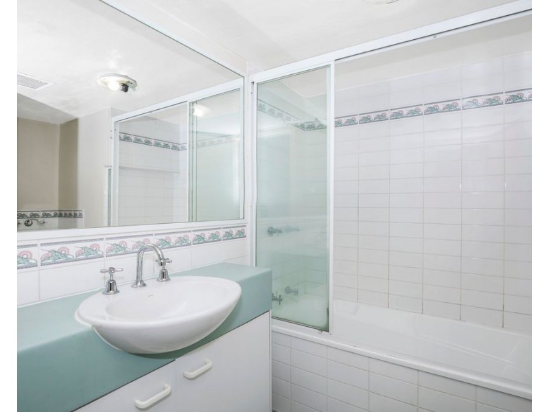 1/11 Sir Fred Schonell Drive, St Lucia QLD 4067