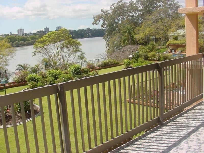 6/72 Sandford Street, St Lucia QLD 4067