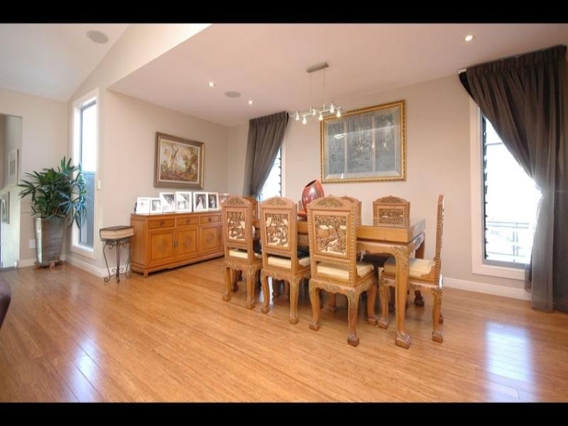 10 Victoria Terrace, Newstead QLD 4006