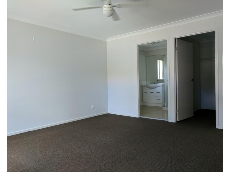 5 Margaret Court, Kenmore QLD 4069