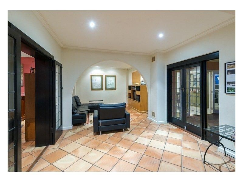 340 Swann Road, St Lucia QLD 4067