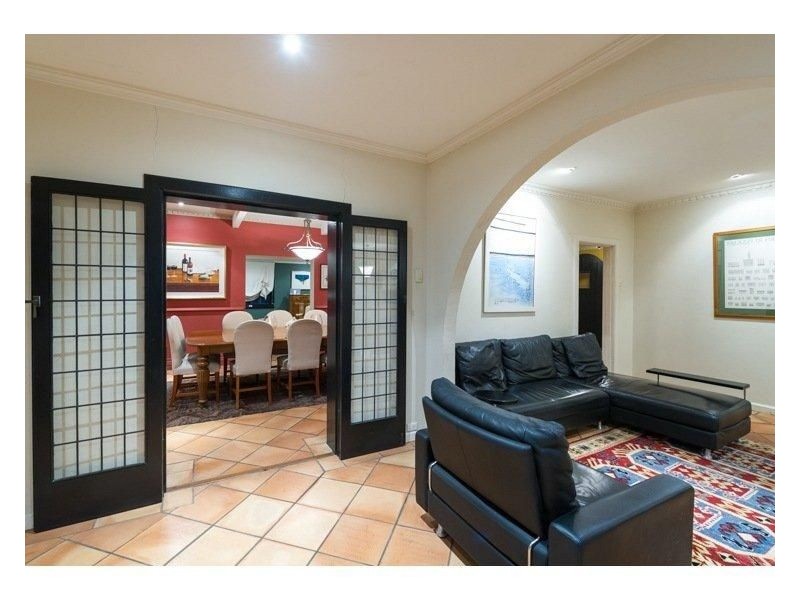 340 Swann Road, St Lucia QLD 4067