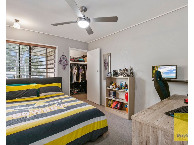 311 Cliveden Avenue, Oxley QLD 4075