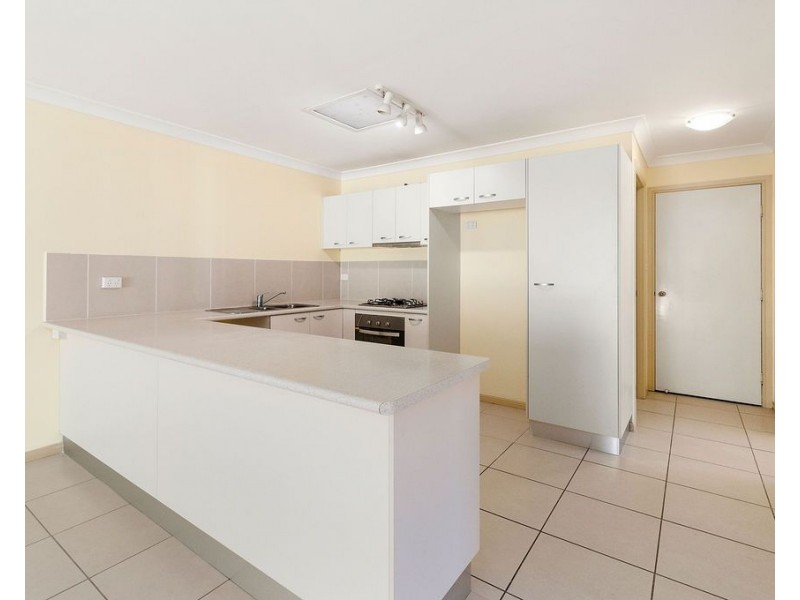 2/1 Spalding Crescent, Goodna QLD 4300