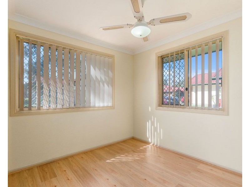 2/1 Spalding Crescent, Goodna QLD 4300