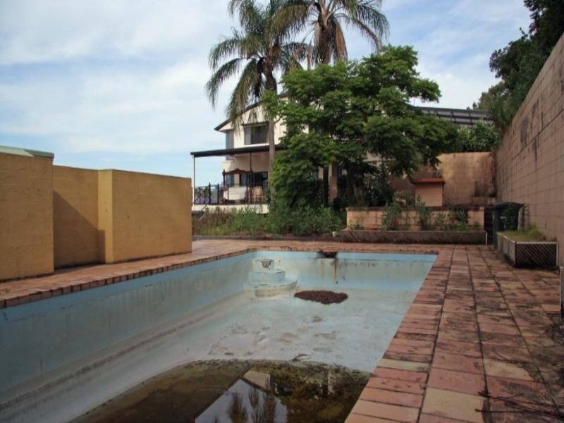 27 Radnor Street, Indooroopilly QLD 4068