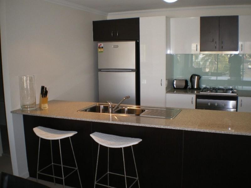 68/101 Clarence Road, Indooroopilly QLD 4068