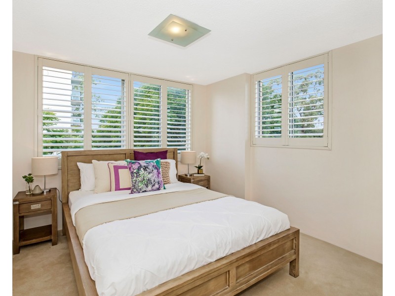 9/164 Macquarie Street, St Lucia QLD 4067