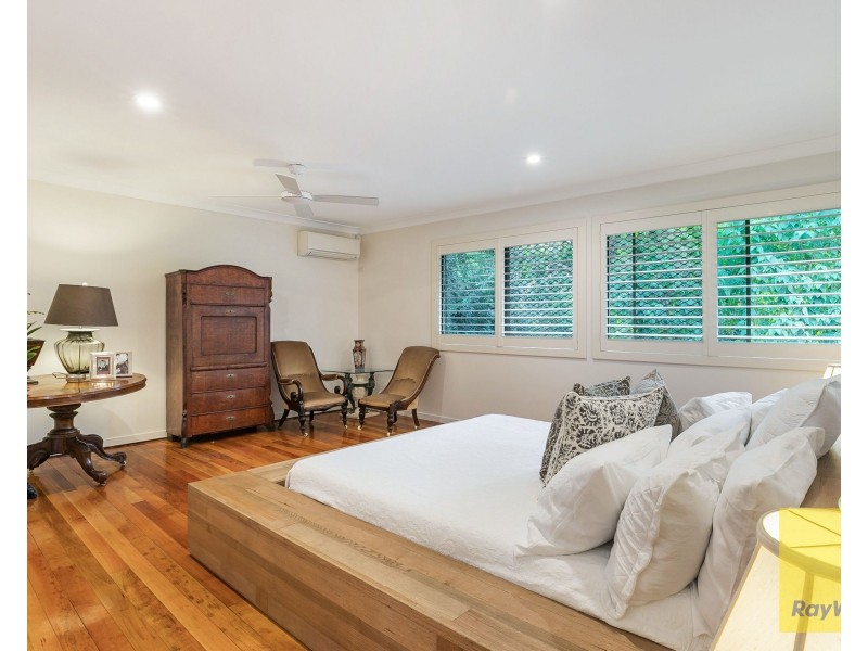 11 Forrest Court, Mount Ommaney QLD 4074