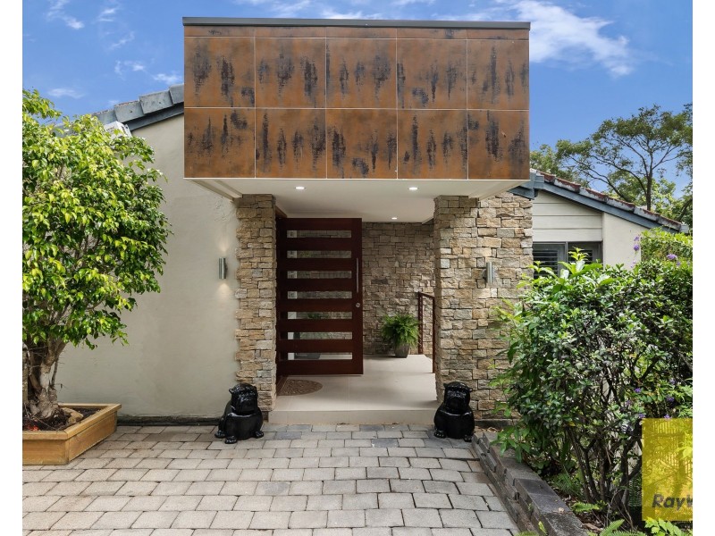 11 Forrest Court, Mount Ommaney QLD 4074