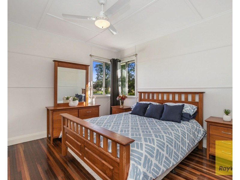 186 Graceville Avenue, Graceville QLD 4075