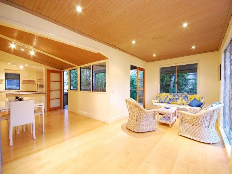 35 Frederick Street, Taringa QLD 4068