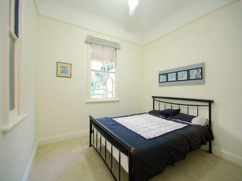 35 Frederick Street, Taringa QLD 4068