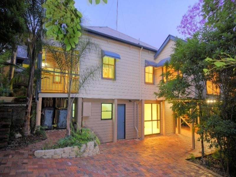 35 Frederick Street, Taringa QLD 4068