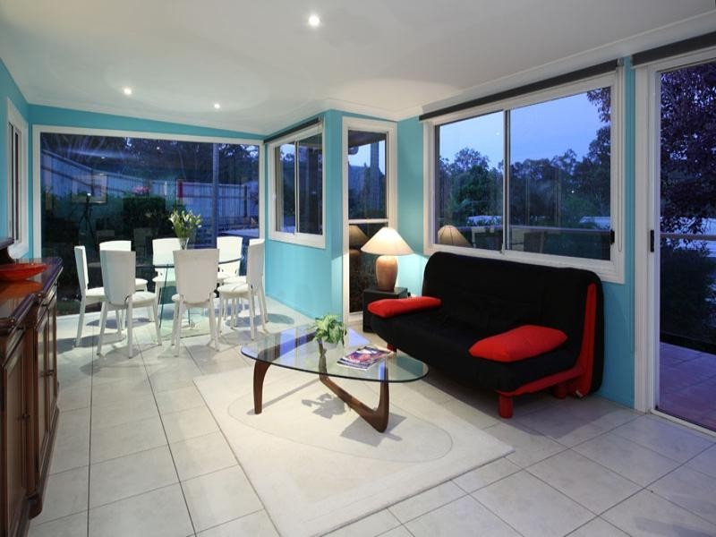33 Chapel Hill Road, Chapel Hill QLD 4069