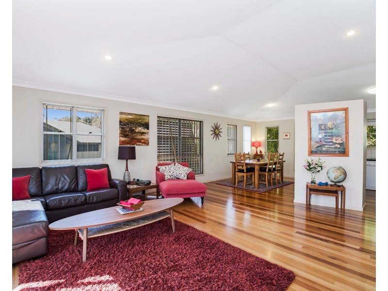 79 Palm Street, Kenmore QLD 4069