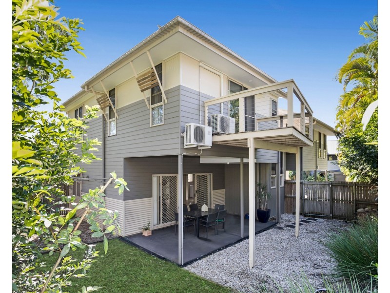 79 Palm Street, Kenmore QLD 4069
