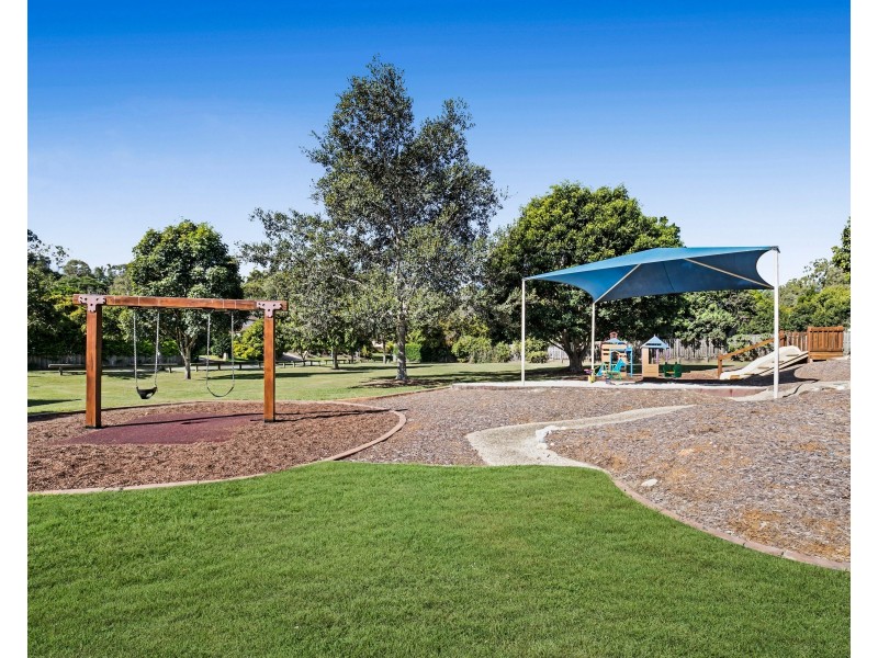 79 Palm Street, Kenmore QLD 4069