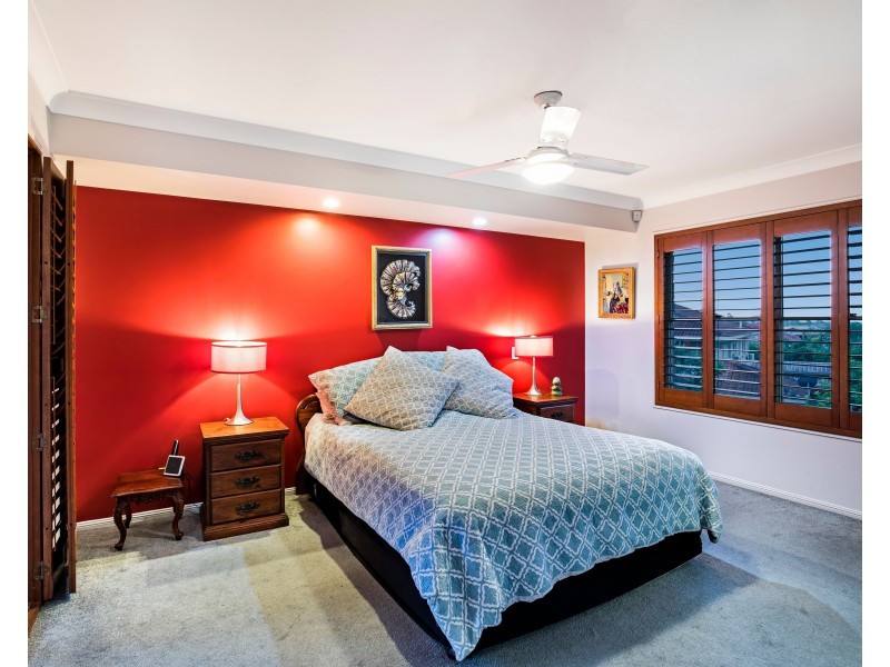 26 Poinciana Crescent, Stretton QLD 4116