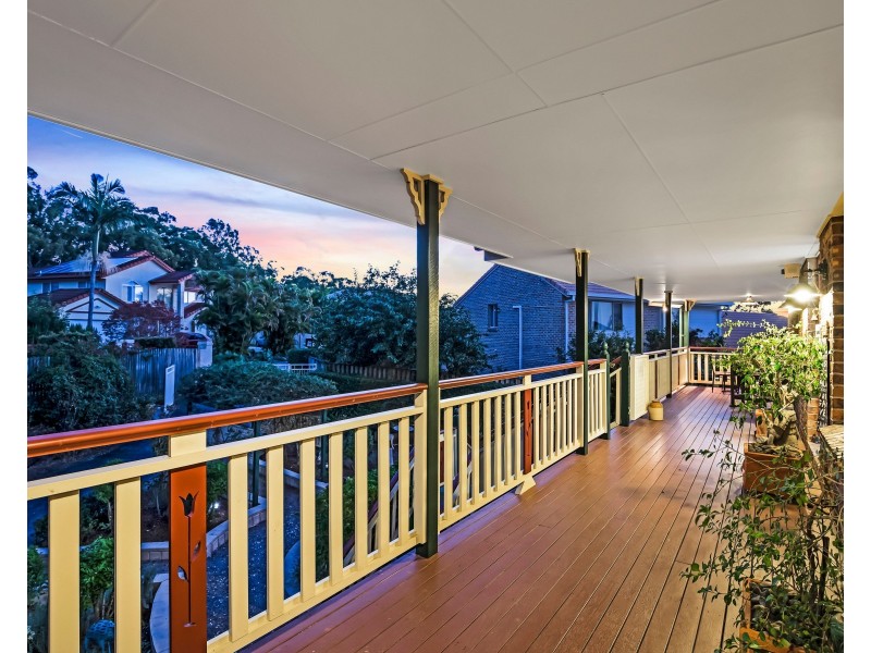 26 Poinciana Crescent, Stretton QLD 4116